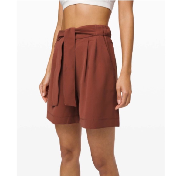 NWT Lululemon Women's Rustic Clay Noir Shorts